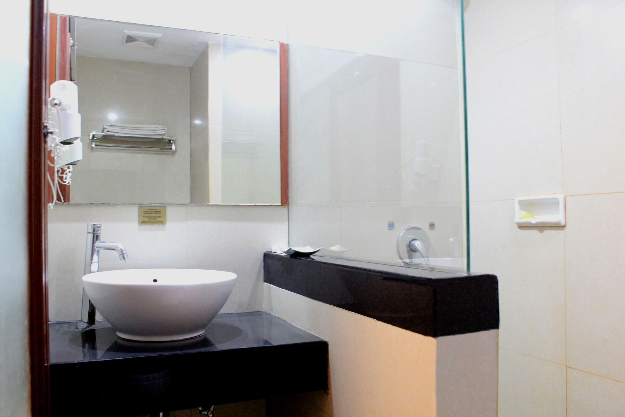 Singgasana Hotel Makassar Eksteriør billede