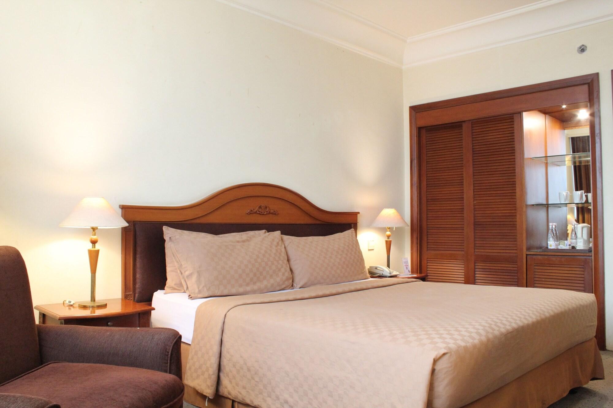 Singgasana Hotel Makassar Eksteriør billede