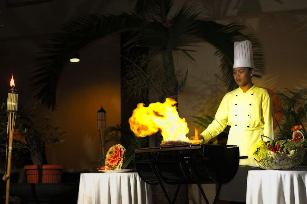 Singgasana Hotel Makassar Eksteriør billede