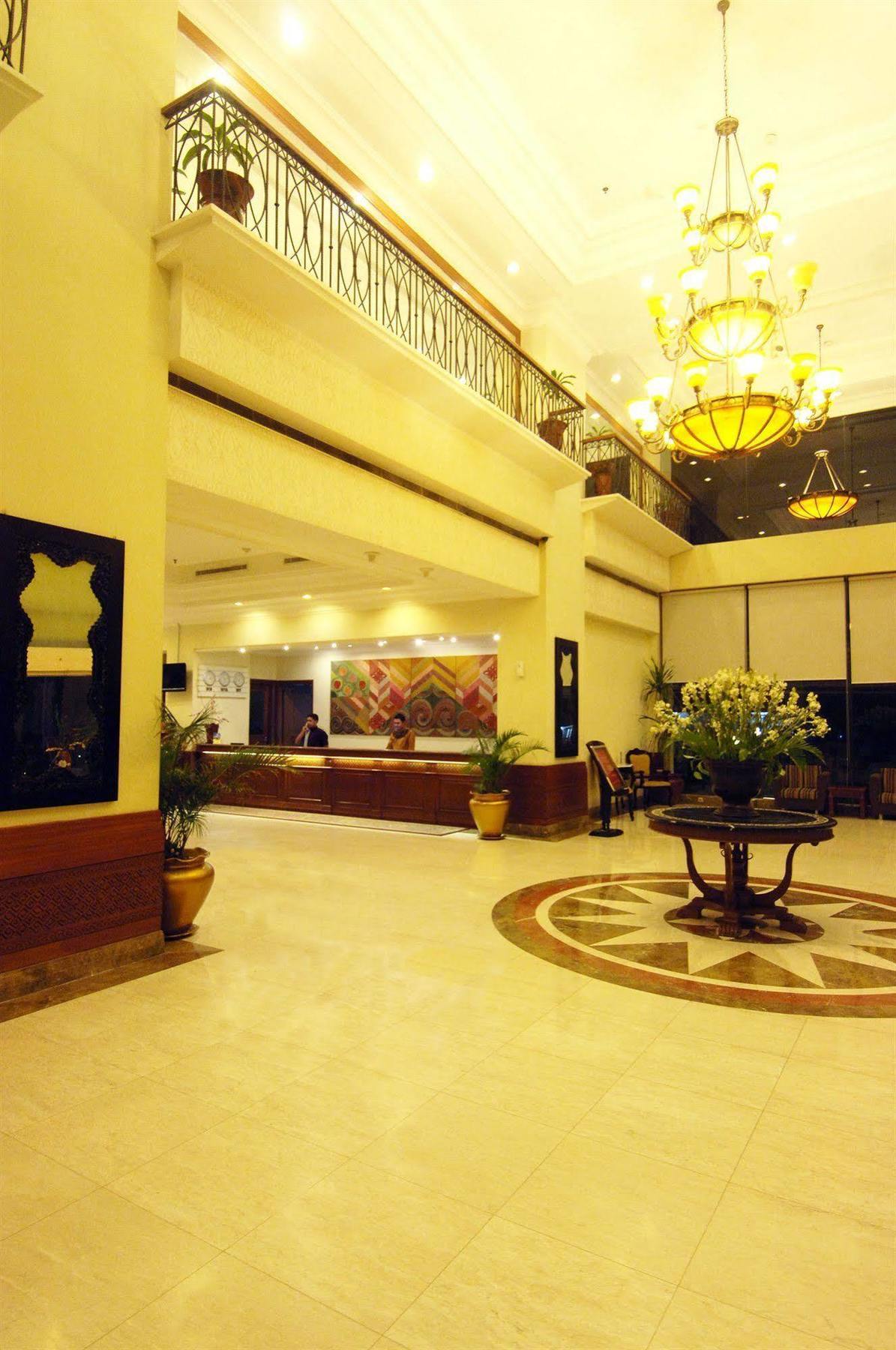 Singgasana Hotel Makassar Eksteriør billede